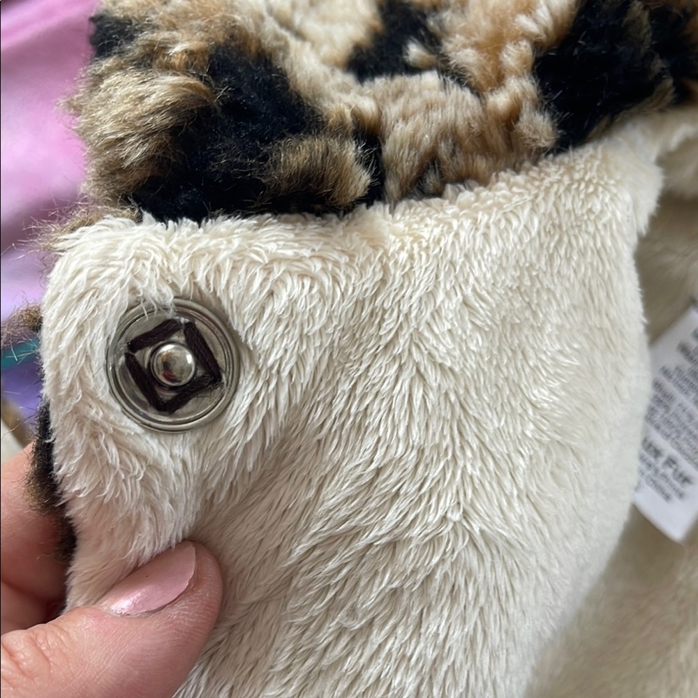 American Widgeon Faux Fur Vest 3-4T - Picture 7 of 7